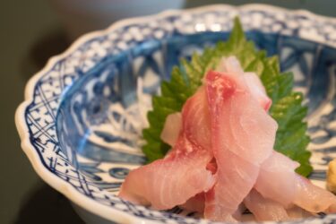 A restaurant where you can taste sashimi, meat, and albacore! 【Kanazawa Gourmet】